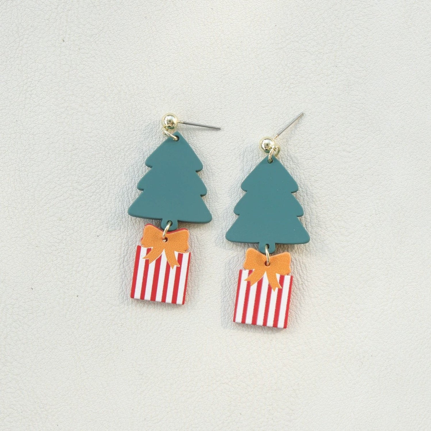 Just Lil Things Christmas Tree Gift Box Earrings jlt13365