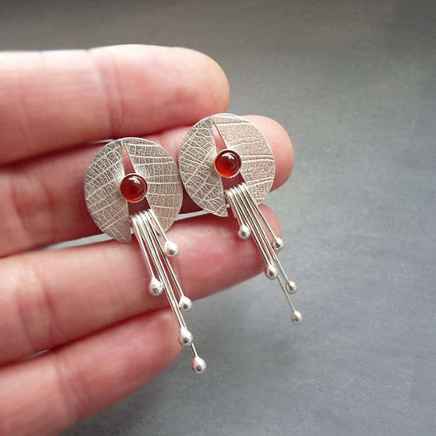 Just Lil Things Crimson Orbit Silver Dangling Earrings jlt13366