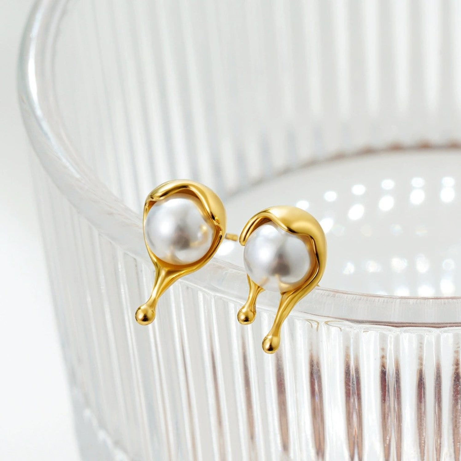 Just Lil Things Molten Gold Pearl Stud Earrings jlt13390