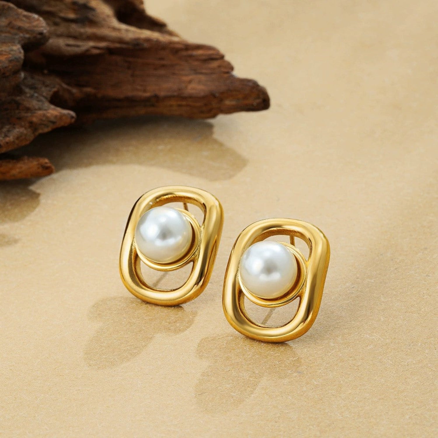 Just Lil Things Golden Oval Pearl Elegance Studs jlt13393