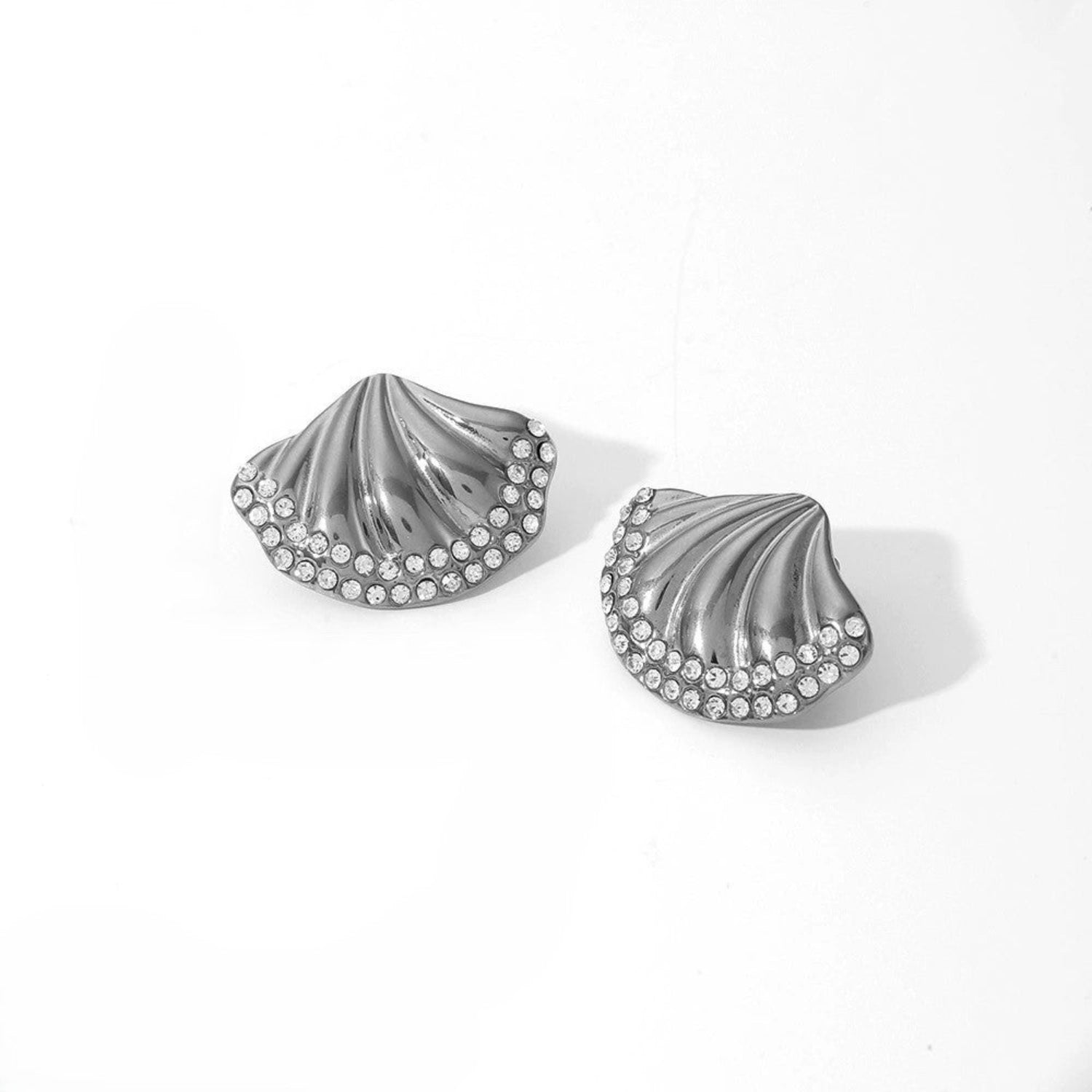 Just Lil Things Crystal Wave Shell Stud Earrings jlt13415