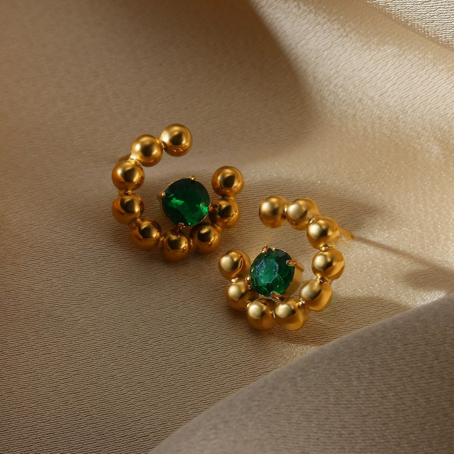 Emerald Gold Beaded Stud Earrings JLT13601