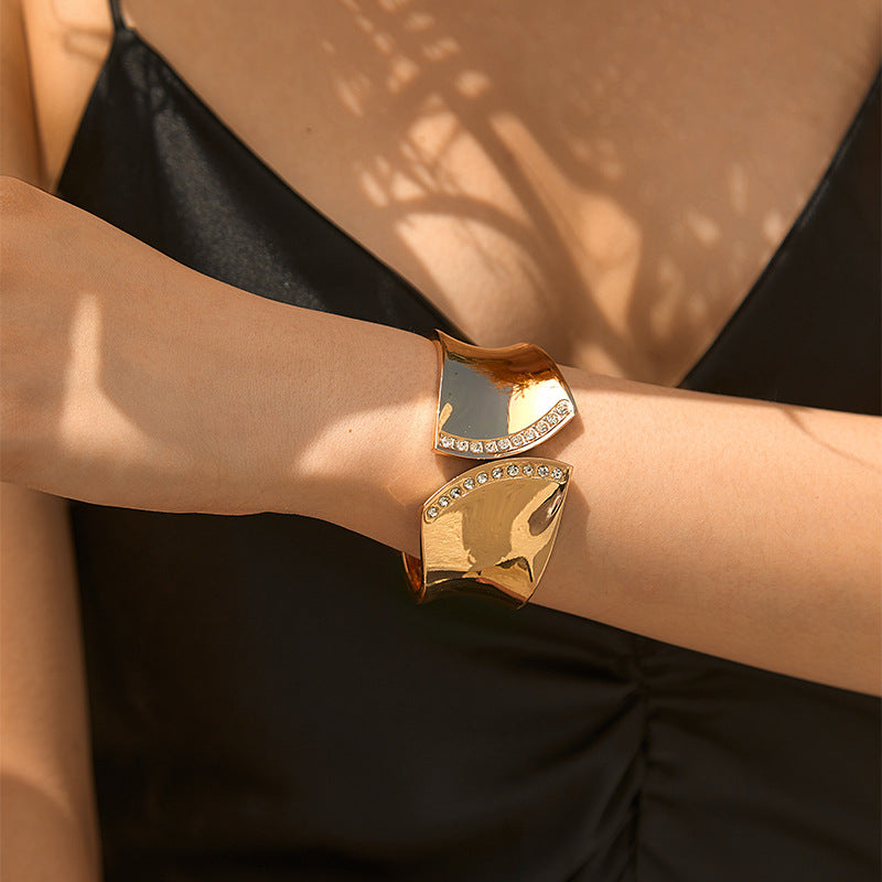 Just lil things Minimalist Silver Cuff Bracelet – Adjustable Open-End Design JLTLB0444