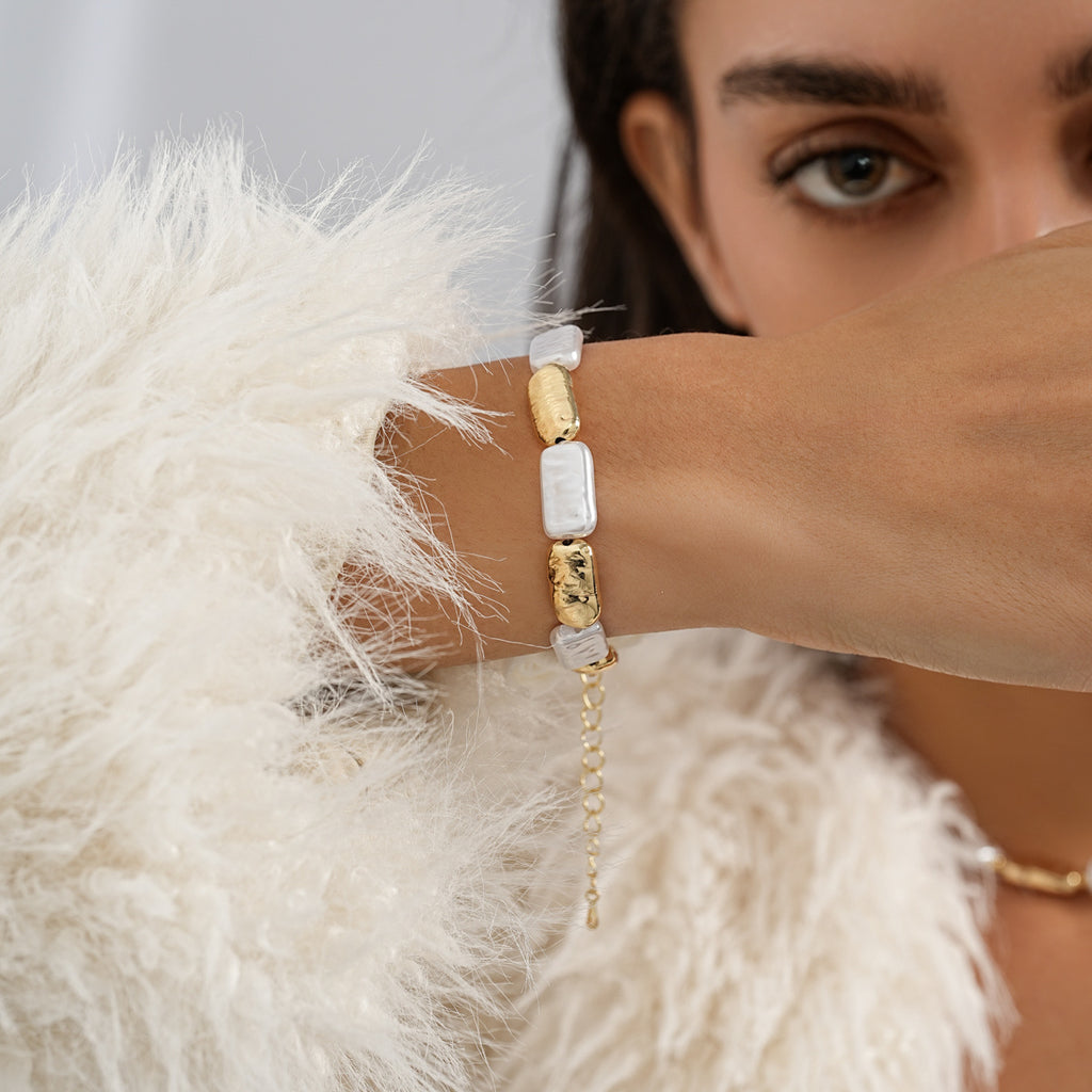 just-lil-things-Gold White Geometric Link – Minimalist Rectangular Beads  Bracelets-jltb0450