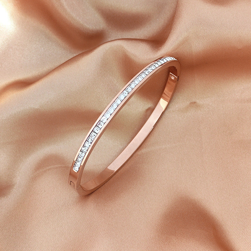 Just lil things Bracelets