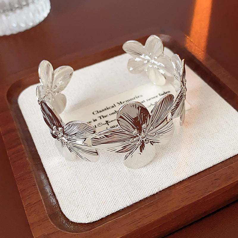 Just Lil Things Artificial Statement Floral Cuff Bracelet – Textured Silver Toned Bloom Design- jltb0509