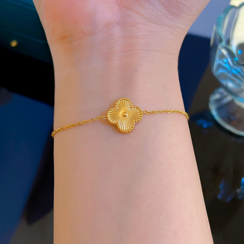 Lucky Leaflet Clover Composition Gold-tone Bracelet JLTB0624