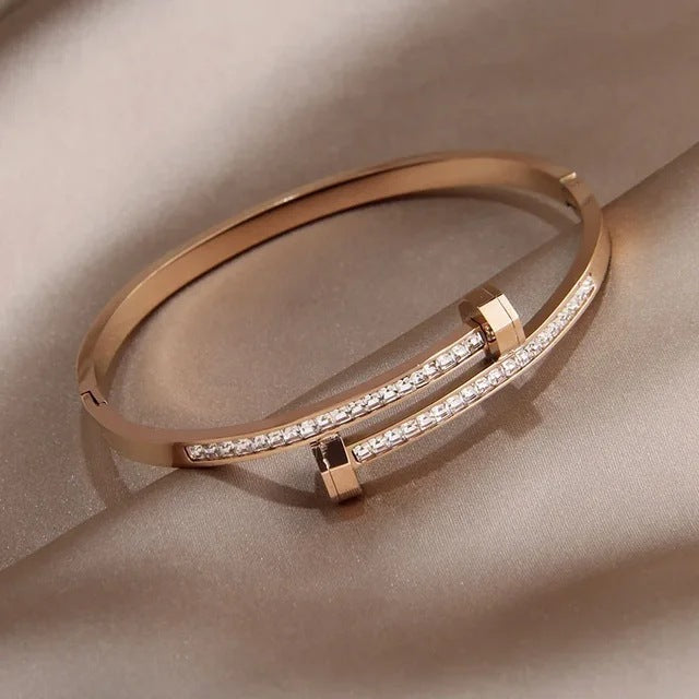 Openable Radiant Nail Styled Rose-Gold Bracelet JLTB0626