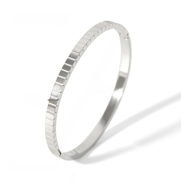 Openable Contemporary Silver Stripe Bangle Styled Bracelet JLTB0630