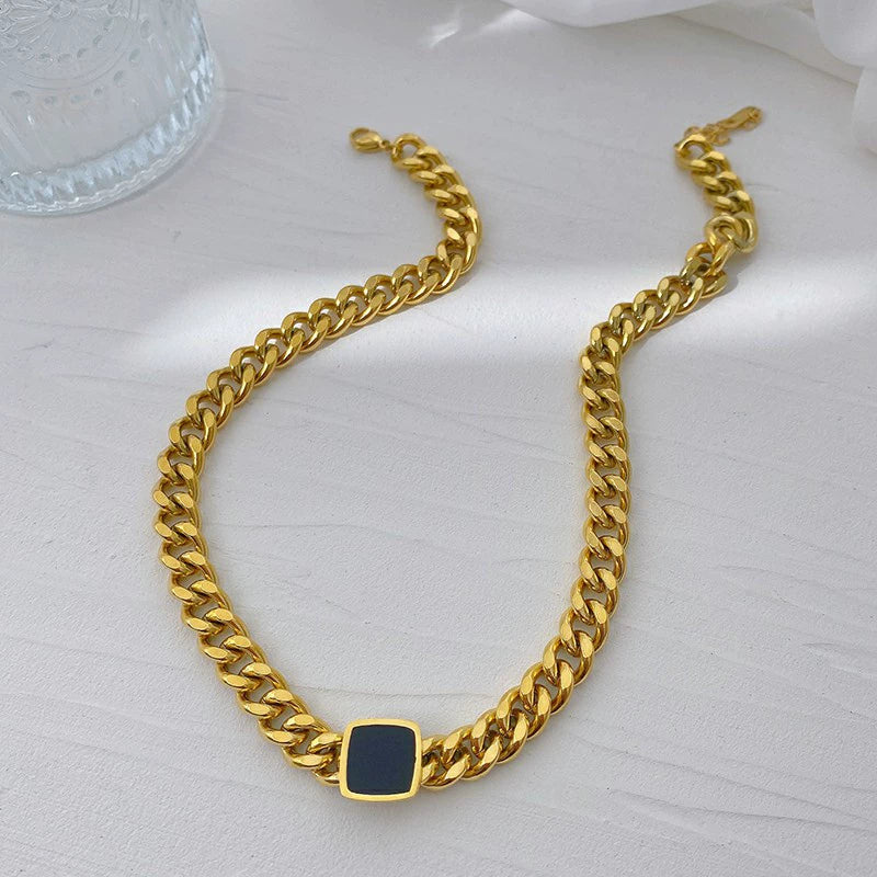 Chunky Cuban Link Necklace with Black Pendant – Bold Statement Jewelry jltn0577