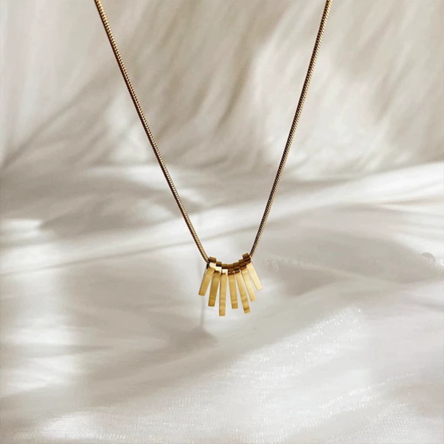 Vertical cascading pendant chain Necklace- JLTN0707