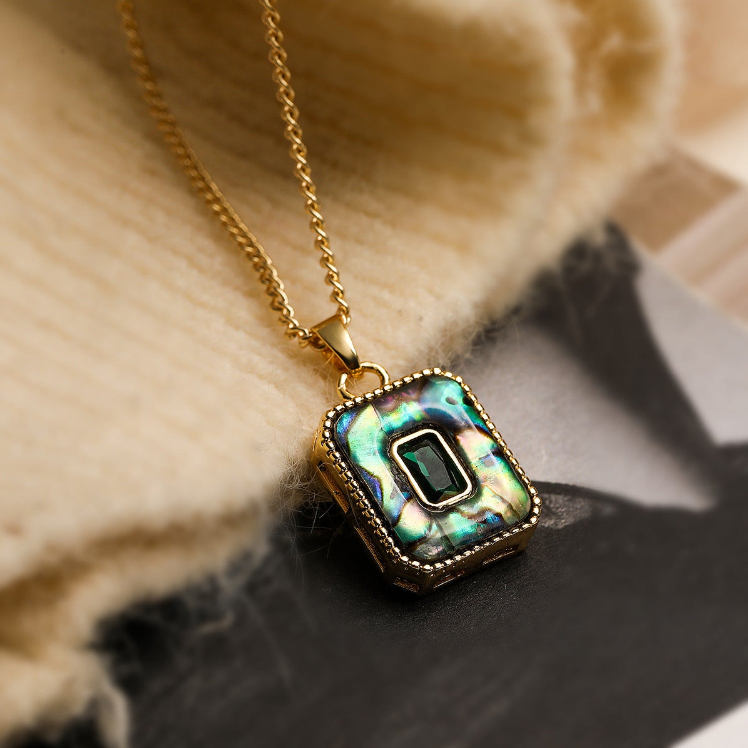 Just lil things-Iridescent Abalone shell Pendant Chain-Necklace