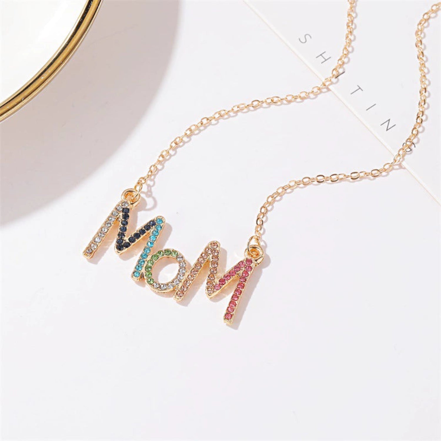 MOM Pendant Necklace JLTN1497