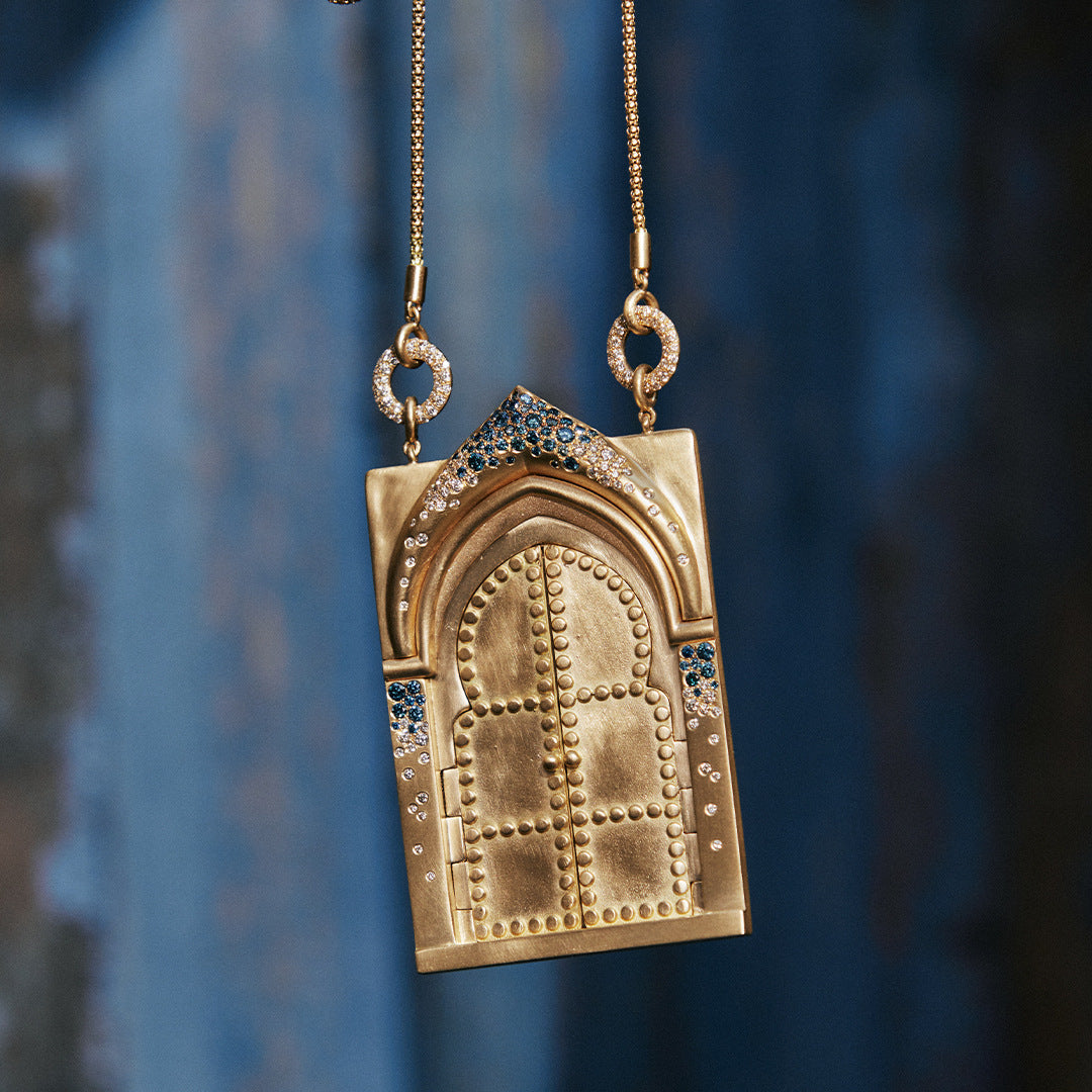 butterfly door of opening and closing pendant Necklace jltn1530