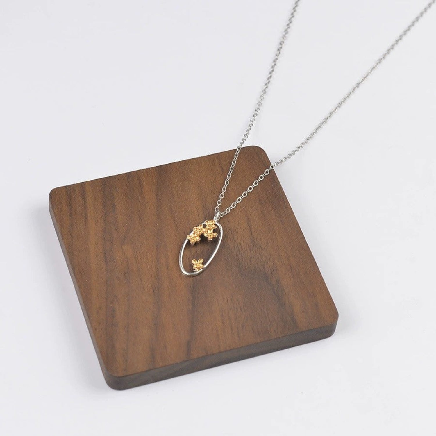 Just Lil Things Blooming Oval Pendant Necklace jltn1634