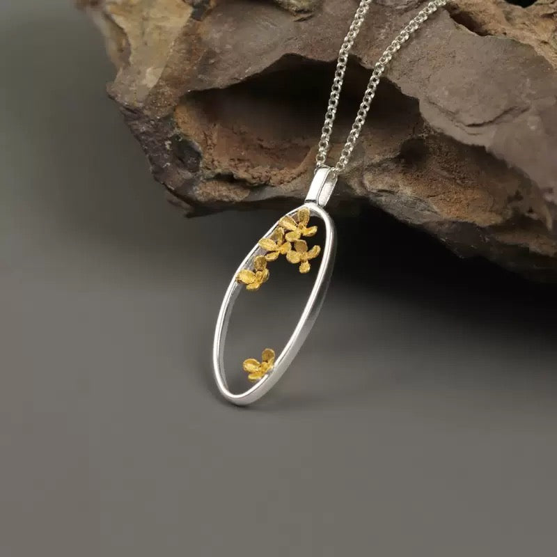 Just Lil Things Blooming Oval Pendant Necklace jltn1634