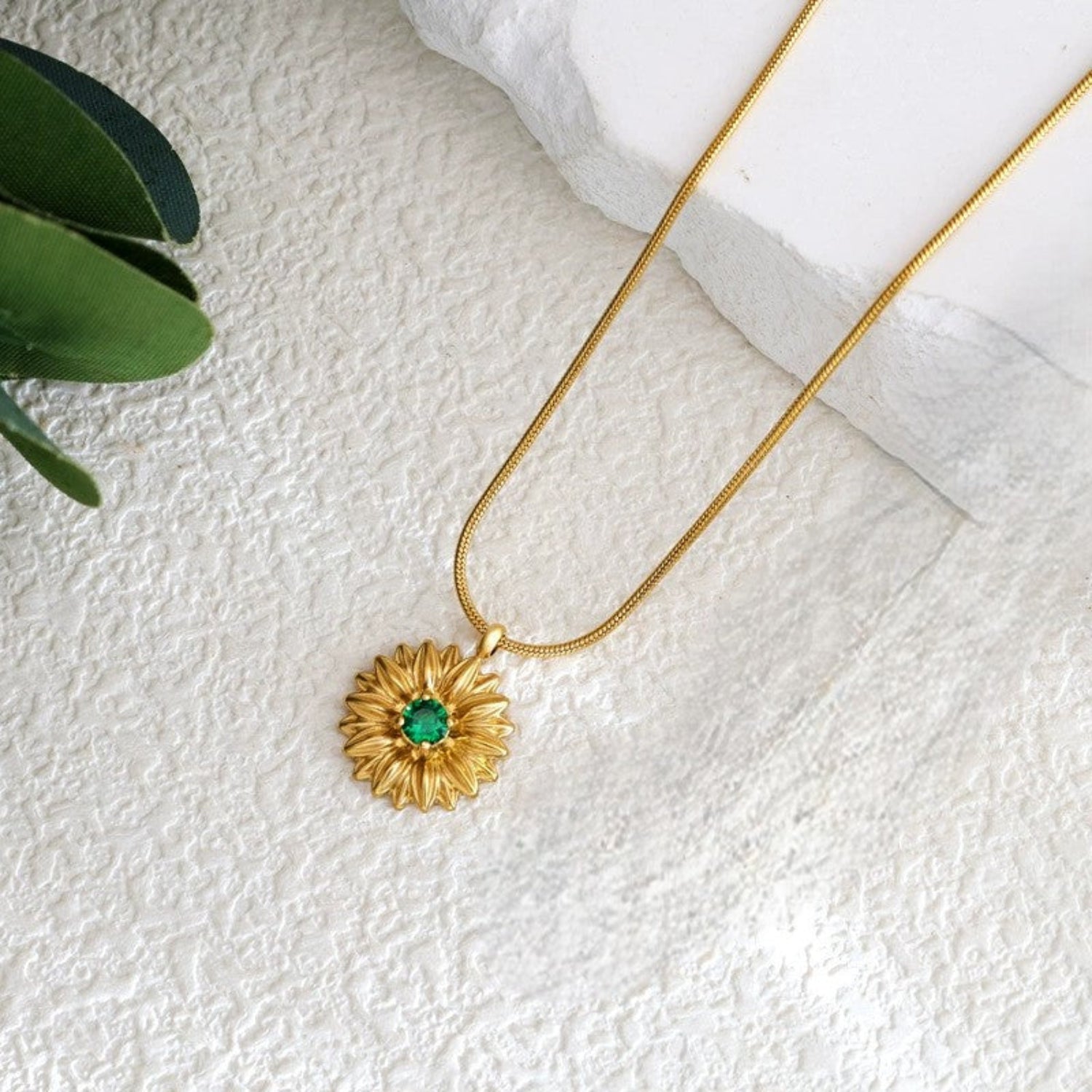 Just Lil Things Emerald Bloom Pendant Necklace jltn1656