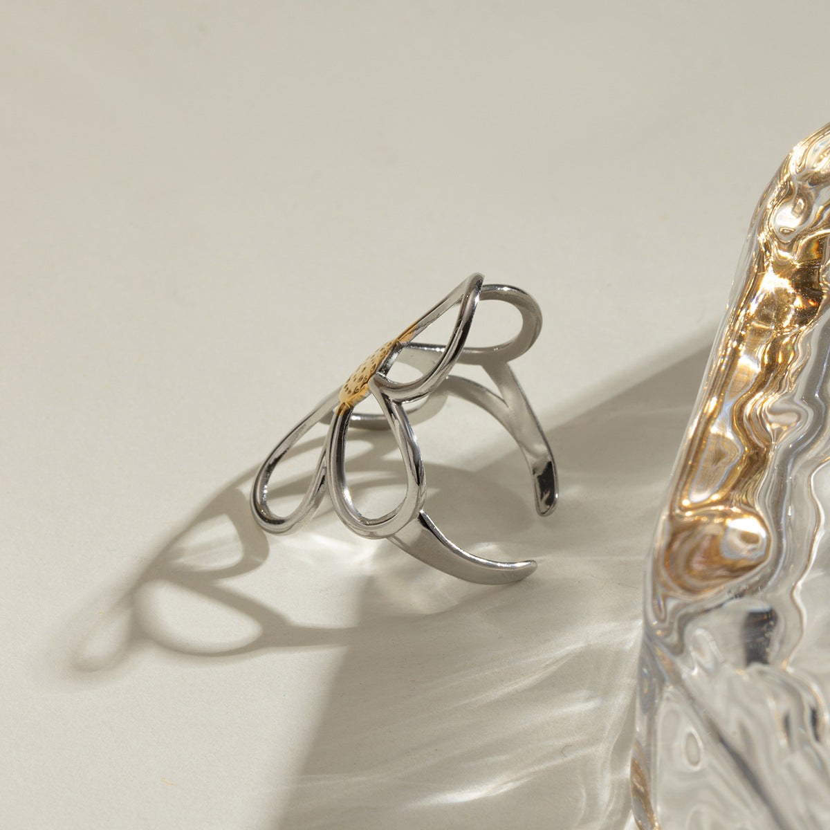 Sterling Daisy Dual Tone Flower Ring JLTR0433