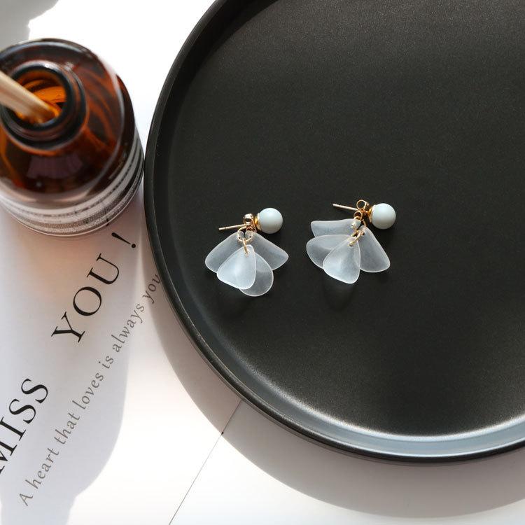 just-lil-things-white-earring-pin-earring-jlt10281 - justlilthings