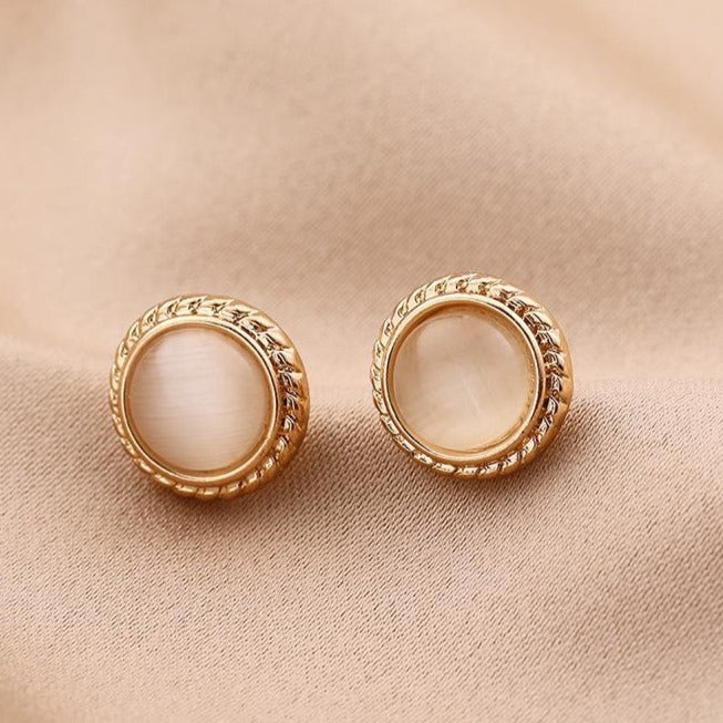 just-lil-things-gold-earring-pin-earring-jlt10294 - justlilthings