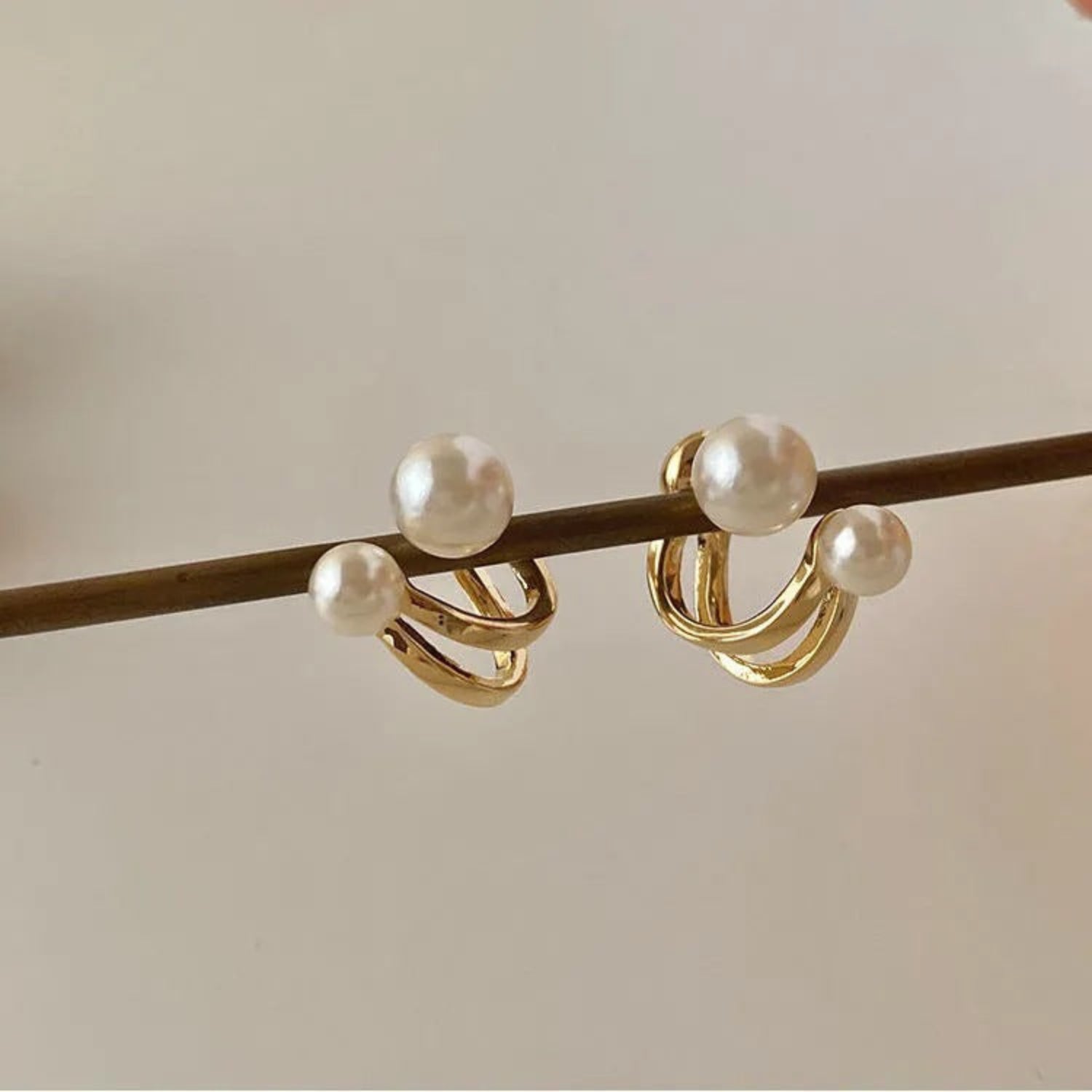 Just Lil Things White Pin Earrings jlt11262