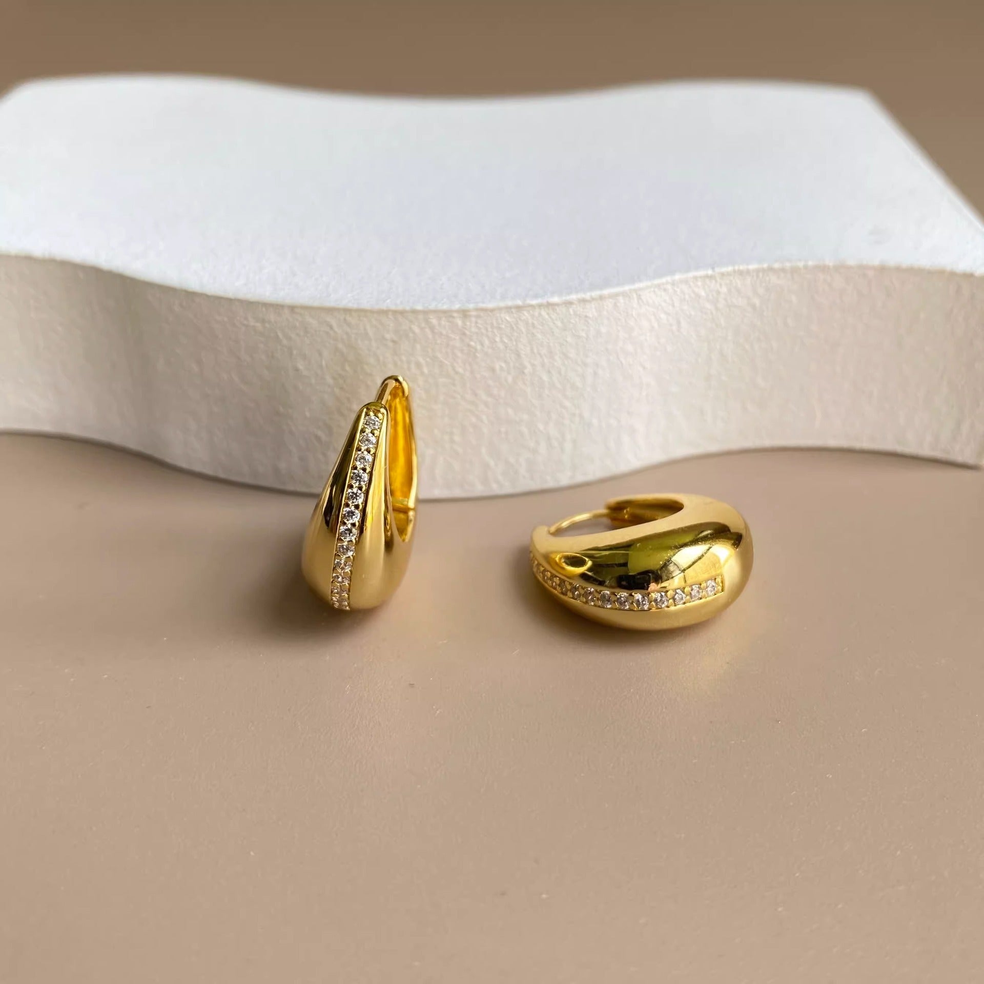 just-lil-things-gold-hoop-earrings-jlt11885