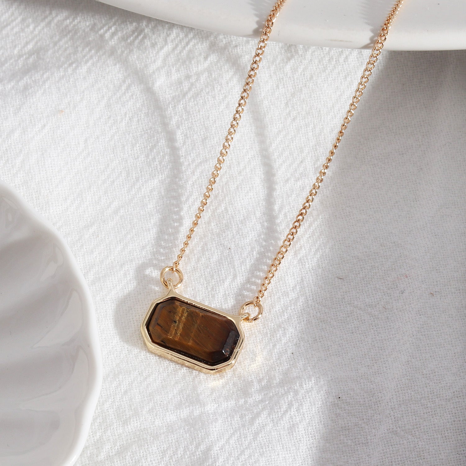 Gold-color Amethyst Rectangle Pendant Brown Necklace – Minimalist Gemstone Jewelry-jltn0532