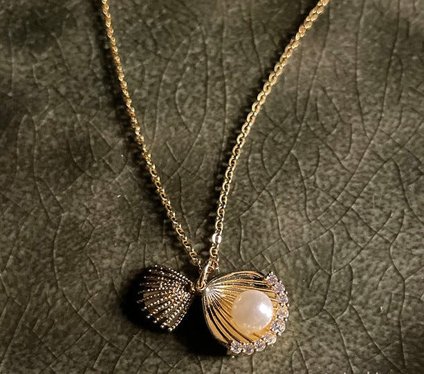 Magical Seashell Pendant Necklace with Pearl Accent – Ocean-Inspired Jewelry-jltn0568