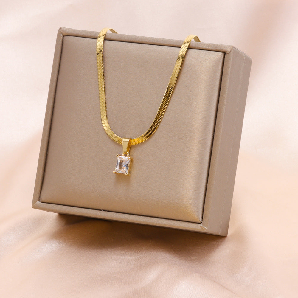 Elegant Flat Chain Necklace with White Zircon Pendant – Stunning Jewelry for Women jltn0612