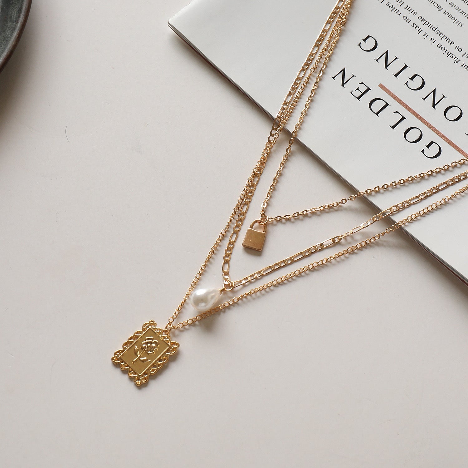 just-lil-things-artificial-gold-necklace-jltn0733