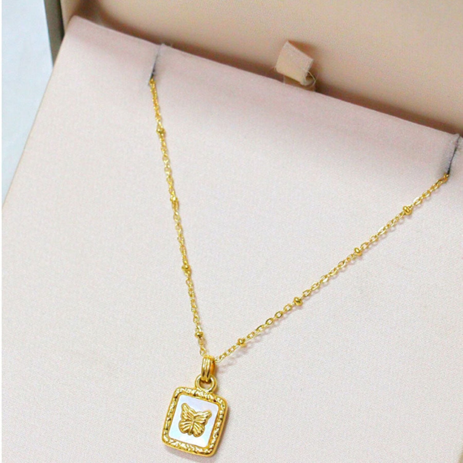 Just lil things- Artificial- Sparkle Framed butterfly pendant chain- Necklace jltn0741