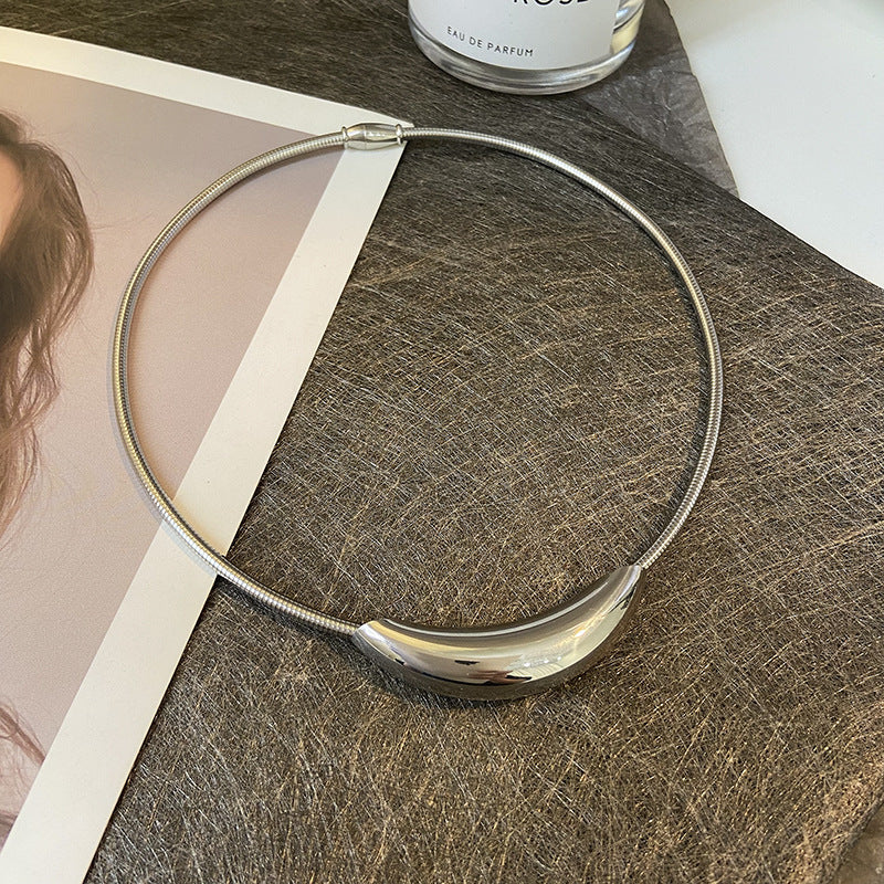 Just Lil Things Artificial Silver Crescent Pendant Choker Necklace jltn0812