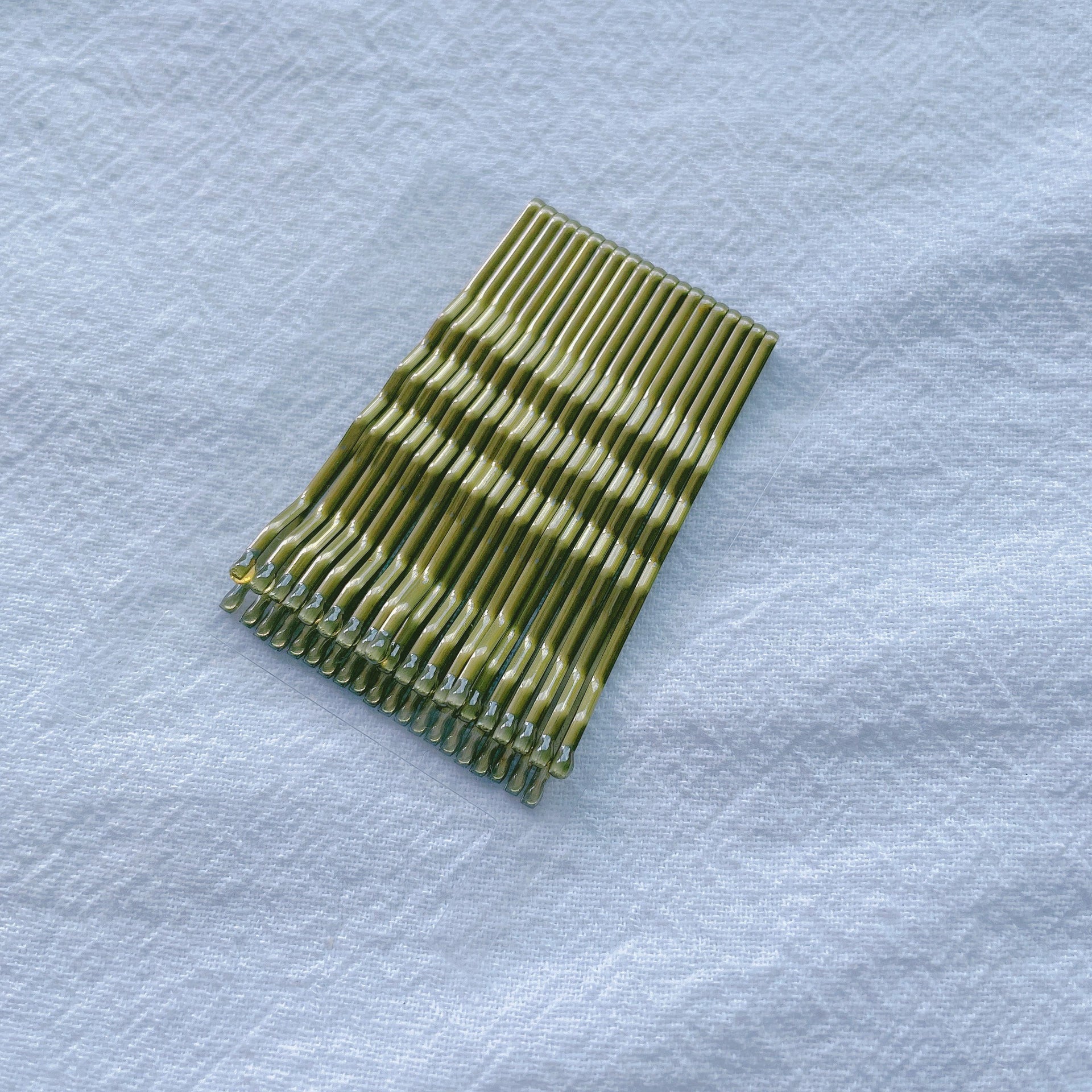 Just Lil Things Matte Gold Wavy Grip Hairpins – 100-Piece Secure Hold Bobby Pin Set jltc0091