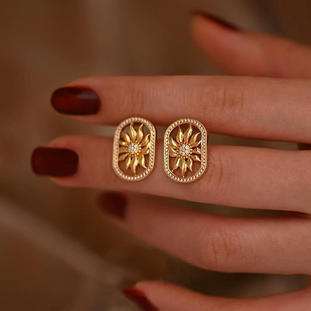 Just Lil Things Bloom Sunflower Stud Earrings – Oval Frame & Crystal Detail jlt13313