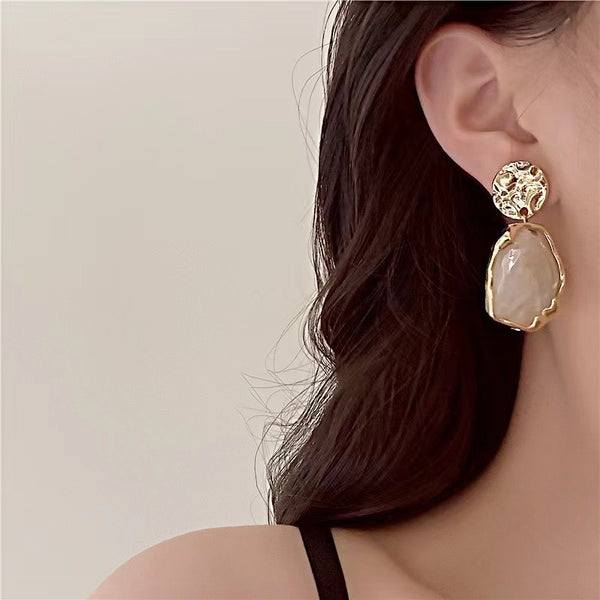 resine-artifical-marble-white-earrings-jlt11227