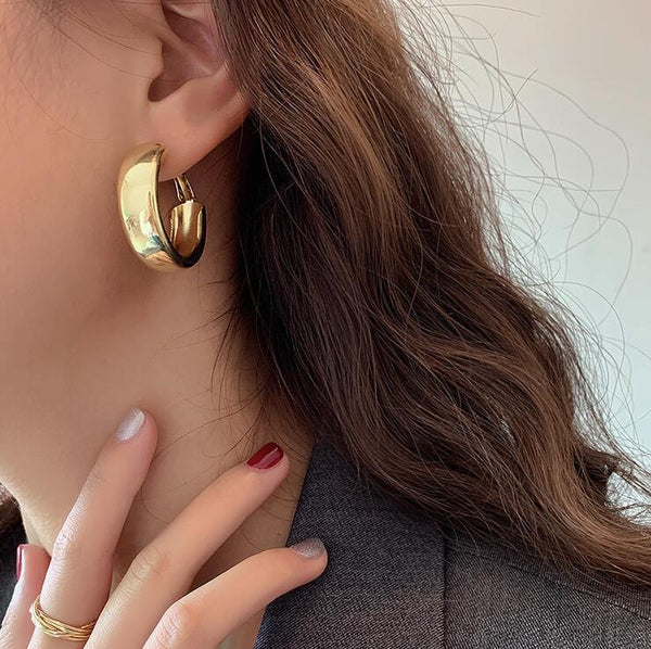 just-lil-things-gold-earring-pin-earring-jlt10304