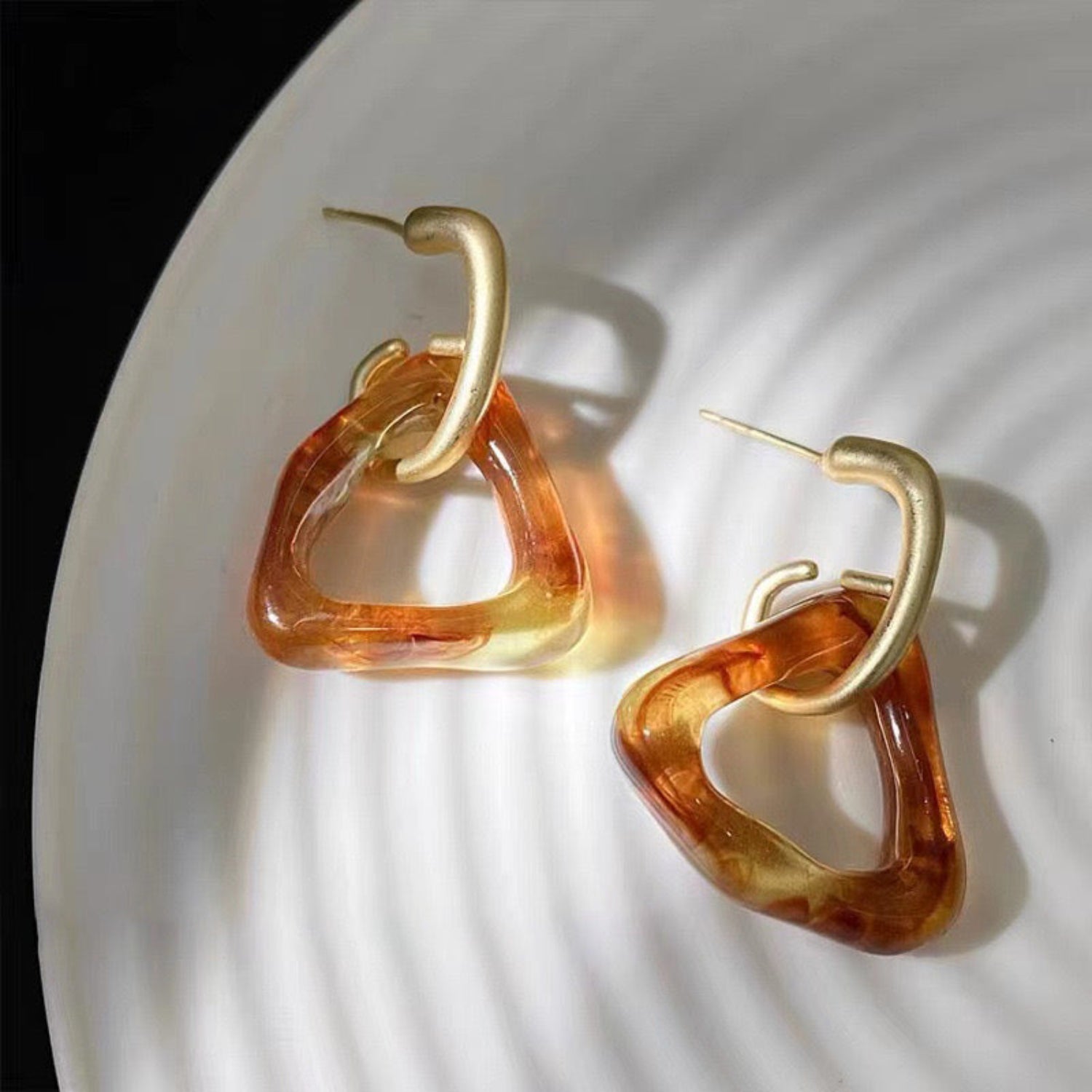 Brown Geometric Pin Earrings JLT11527