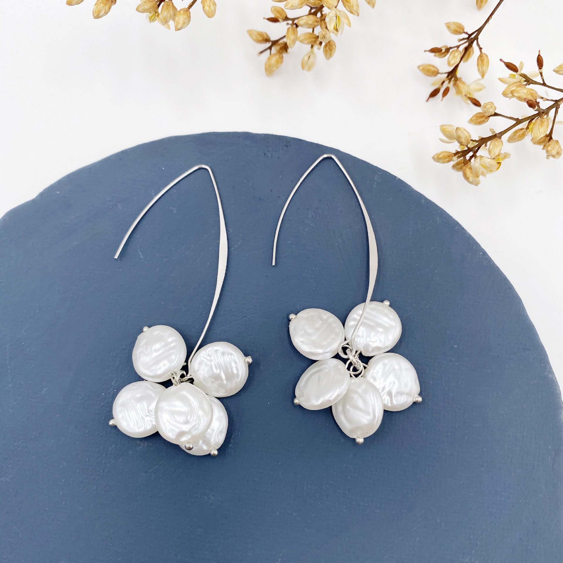 Hoop-multiple-white-pearls-earrings-jlt11104