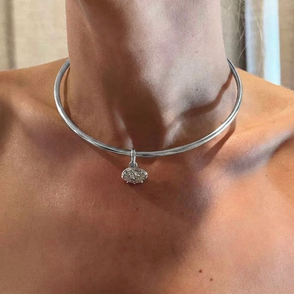 Silver Torque Crystal Choker JLTN1904