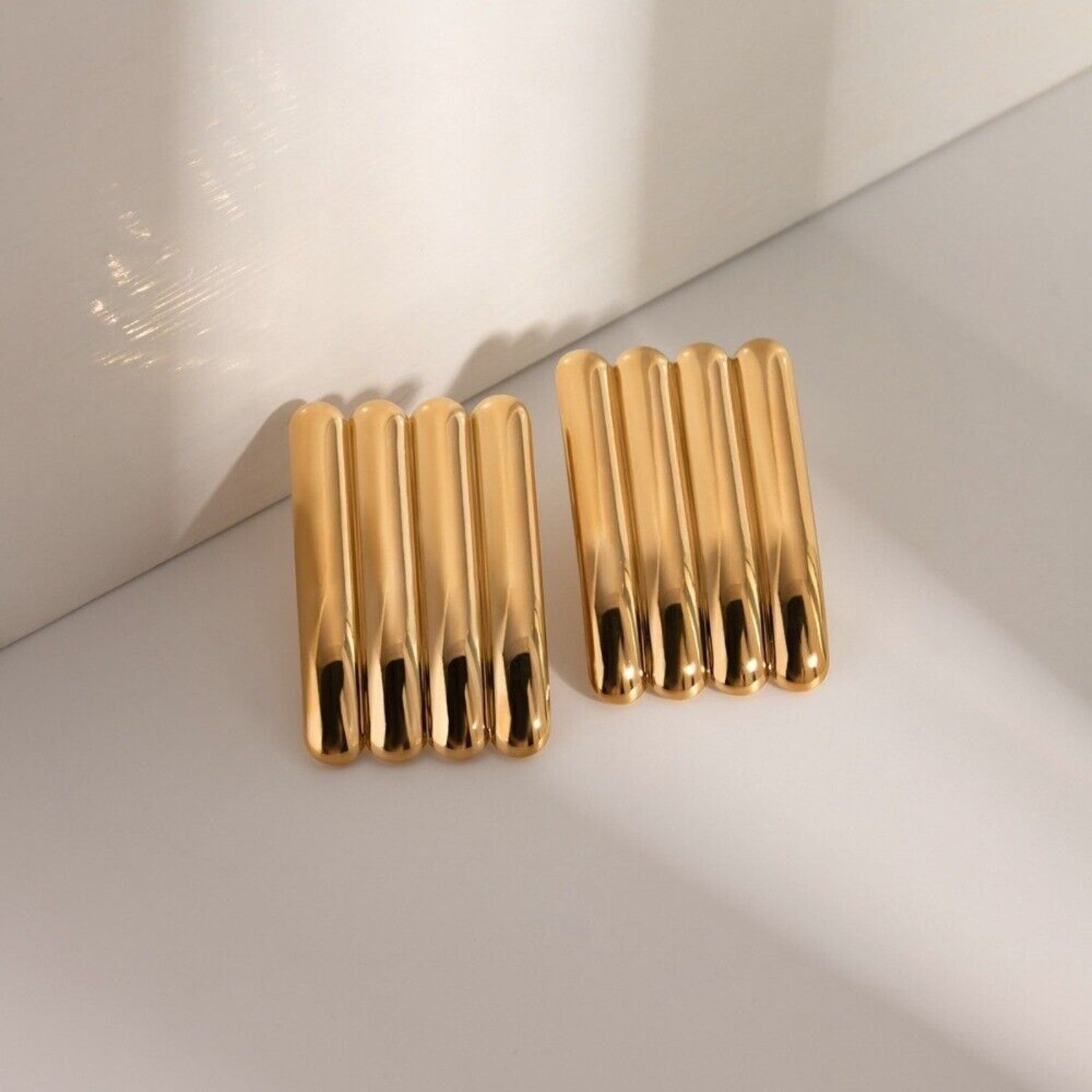 Just Lil Things - Vertical Ribs - Pin Earrings