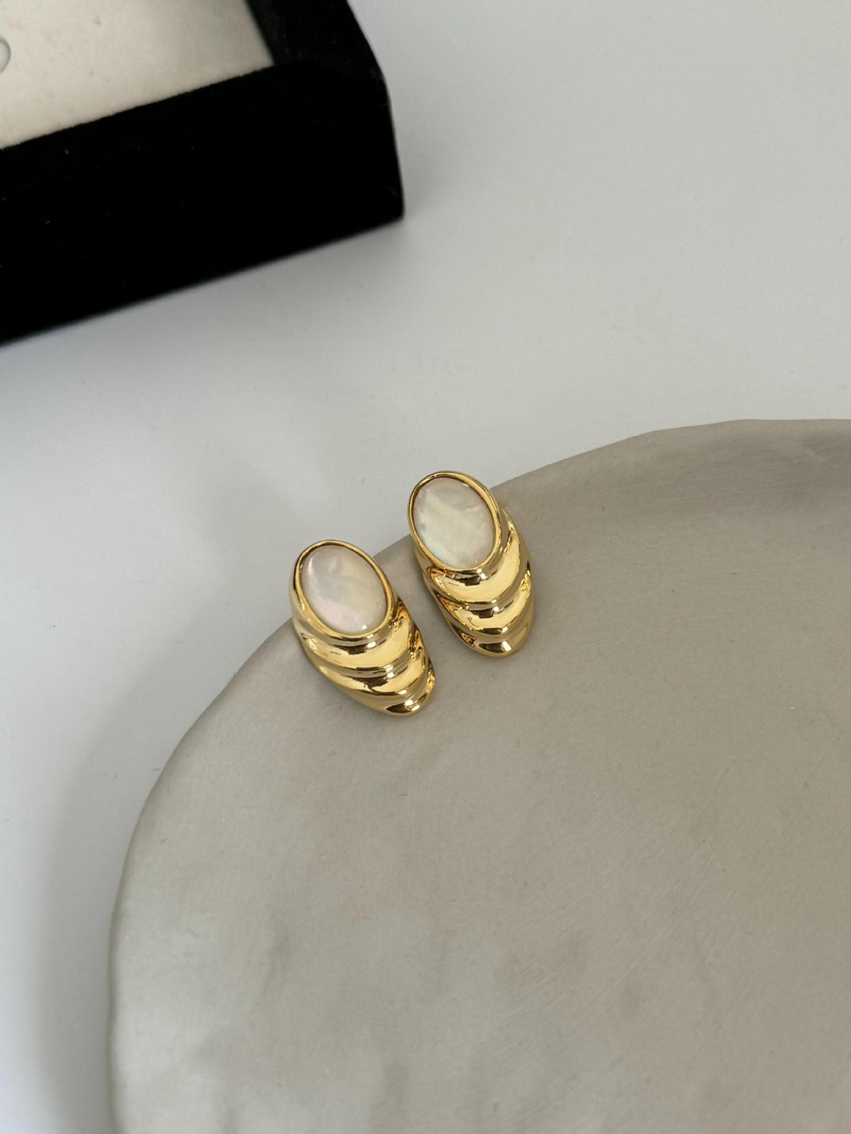 Just Lil Things Gold Pin Earring JLT12596