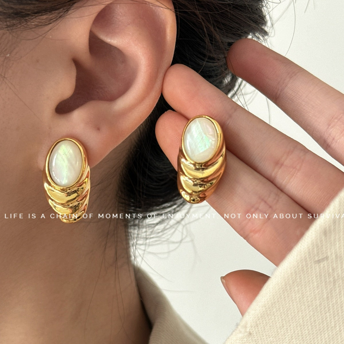 Just Lil Things Gold Pin Earring JLT12596