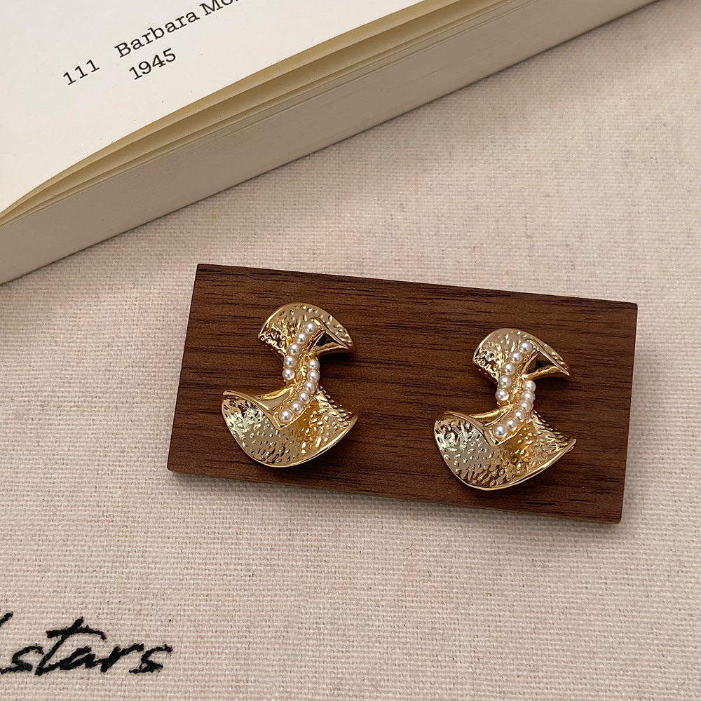 Delicate Pearl Semi Twisted Gold Pin Earrings JLT12703