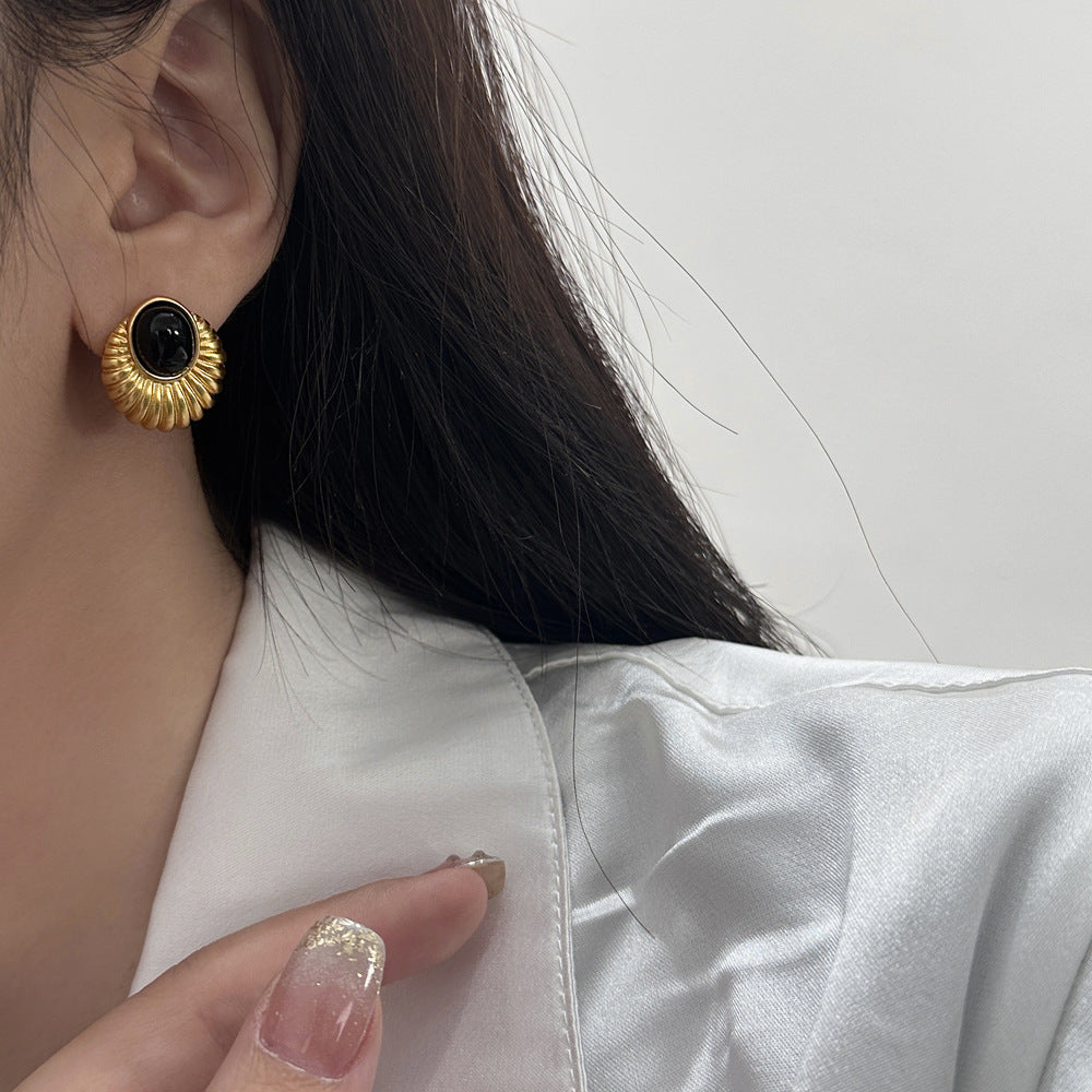 Vintage Style Oval Onyx Gold Stud Earrings JLT12711
