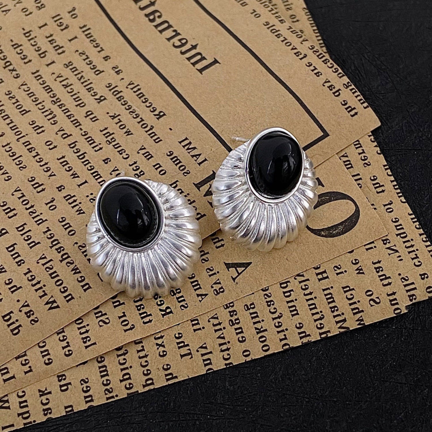 Vintage Style Oval Onyx Silver Stud Earrings JLT12712