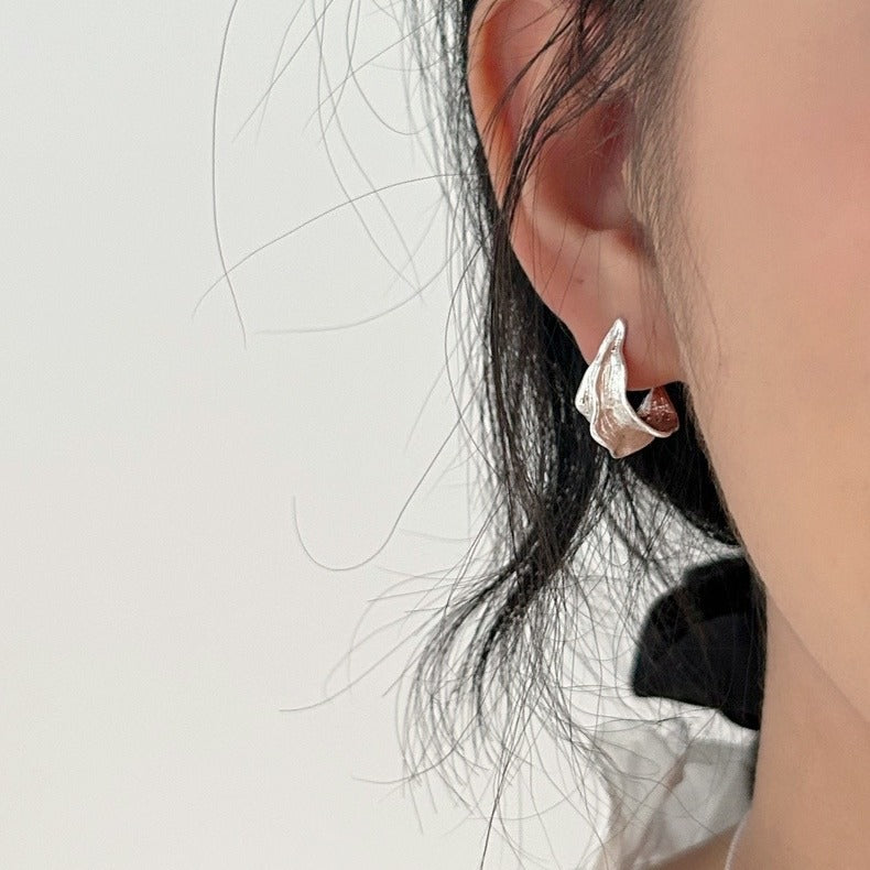 Dried Leaf Shaped Silver Pin Earrings JLT12843
