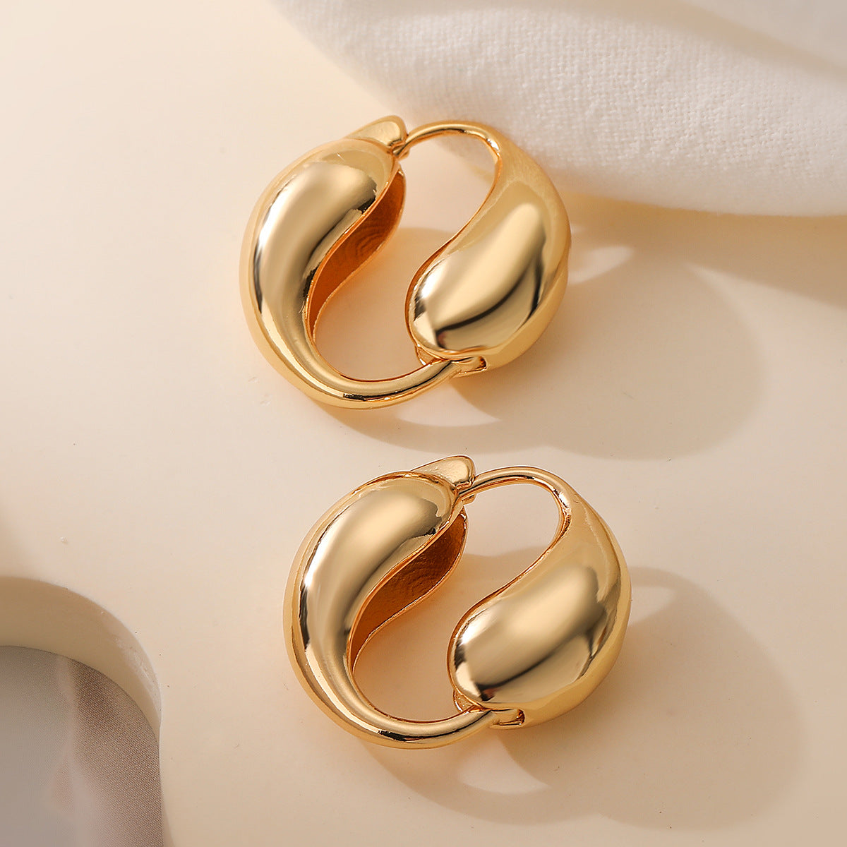 Dual Water Droplet Circulation Gold Hoop Earrings JLT12859