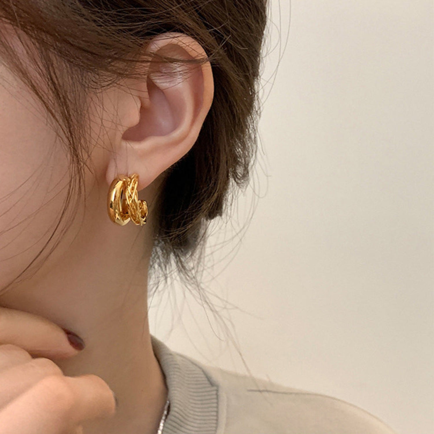 Retro Double Layer Twisted Gold Pin Earrings JLT12899