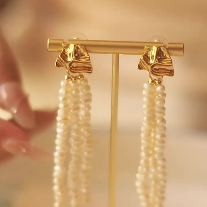 Tassel Pearl Lay Stud Gold Earring JLT12923