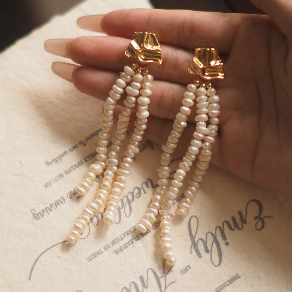 Tassel Pearl Lay Stud Gold Earring JLT12923